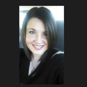 Meet your Posher, Alicia